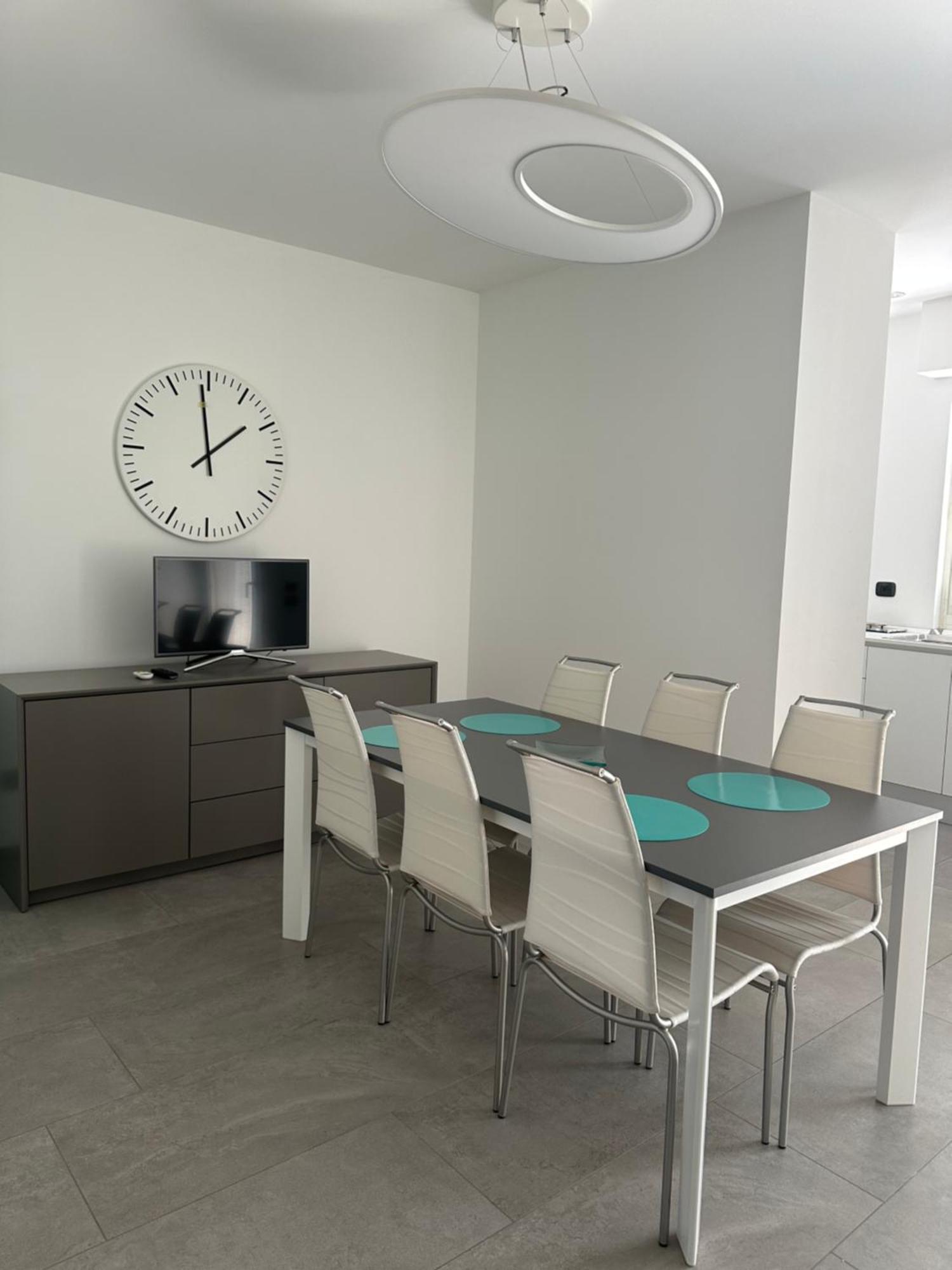 Modern Flat With A Stunning View In Cuneo Center Eksteriør billede